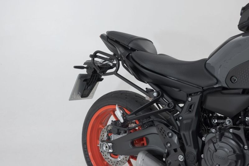 Sidohållare SW-Motech SLC svart höger Yamaha 18-24