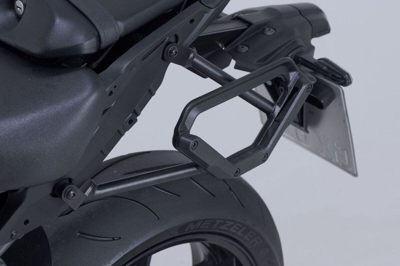 Sidohållare SW-Motech V-LOC vänster Yamaha 22-upp