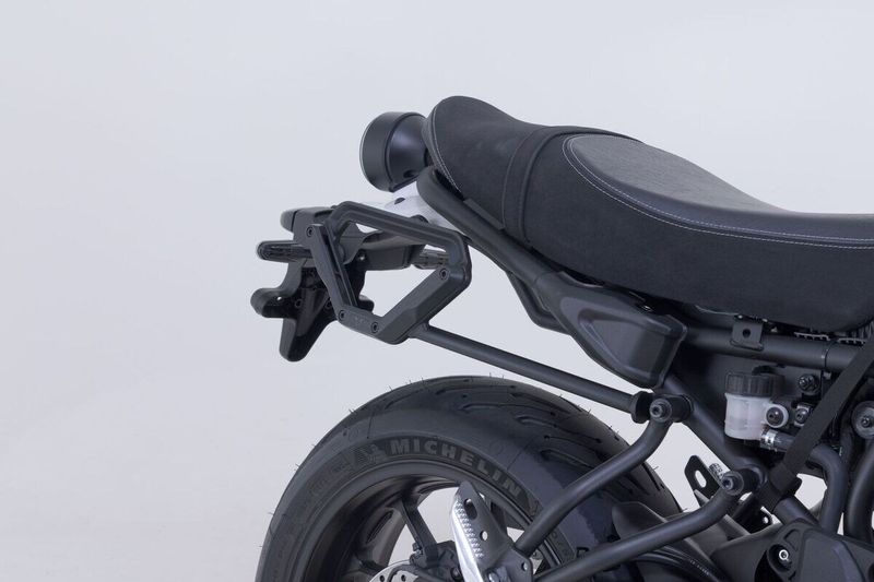 Sidohållare SW-Motech V-LOC höger Yamaha X Tribute / XSR 700 ABS 16-upp