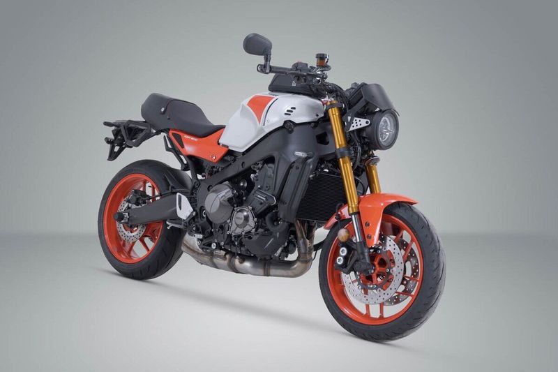 Sidohållare SW-Motech V-LOC höger Yamaha XSR 900 ABS / XSR 900 GP ABS 21-upp