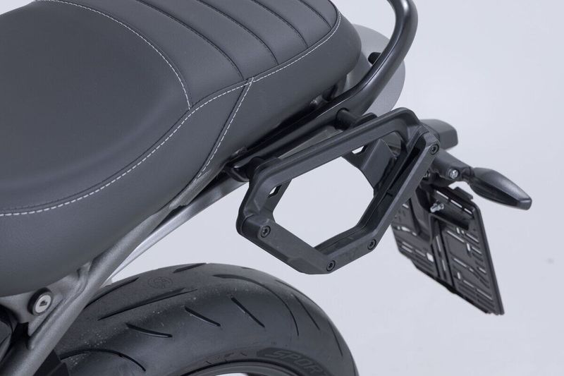 Sidohållare SW-Motech V-LOC vänster Triumph SPEED 400 ABS 24-upp