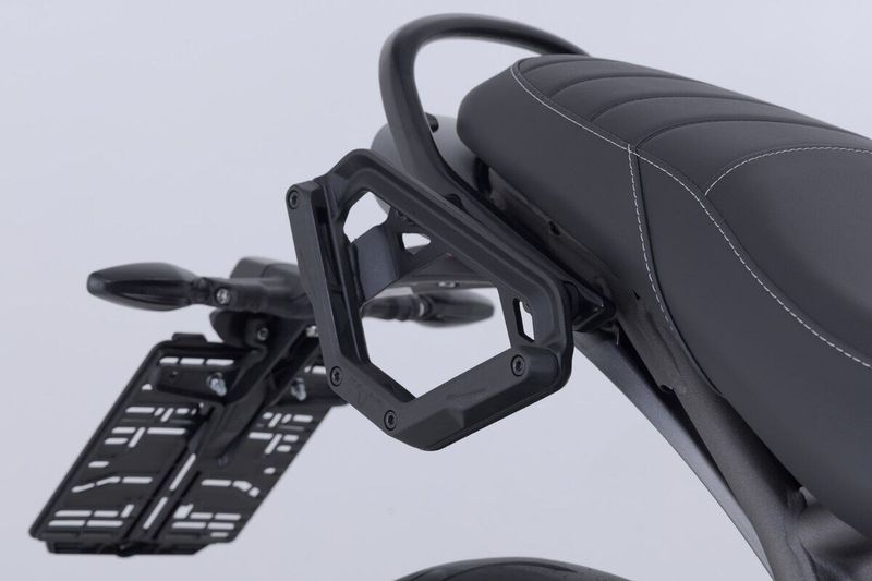Sidohållare SW-Motech V-LOC höger Triumph SPEED 400 ABS 24-upp