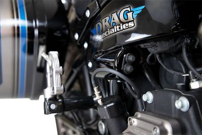 Fäste fotpinne passagerare Arlen Ness 07-992 Softail för MX-fotpinnar 590414, 590413