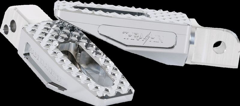 Fotpinnar Thrashin Supply P-54 1.375 krom smal Softail 18-upp
