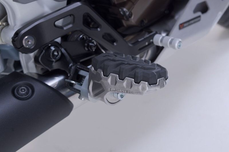 Fotstöd SW-Motech EVO Honda 17-upp