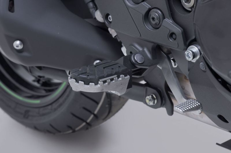 Fotstöd SW-Motech Kawasaki Versys / Versys SE 25-upp svart