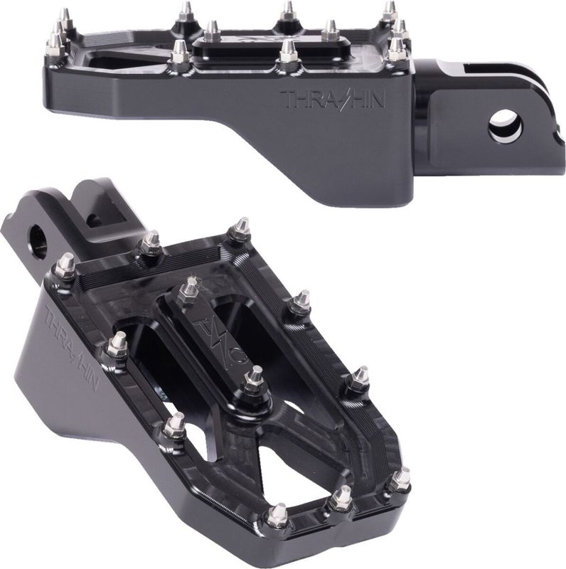 Fotpinnar Thrashin Supply Aggressor Front Softail 18-upp svart