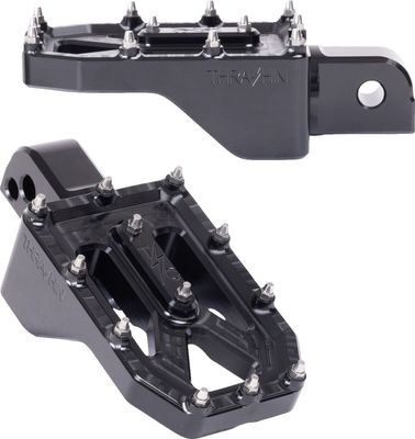 Fotpinnar Thrashin Supply Aggressor Rear Softail 18-upp svart