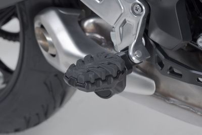 Fotstöd SW-Motech Evo svart Triumph Sport / TIGER SPORT 660 ABS 24-upp
