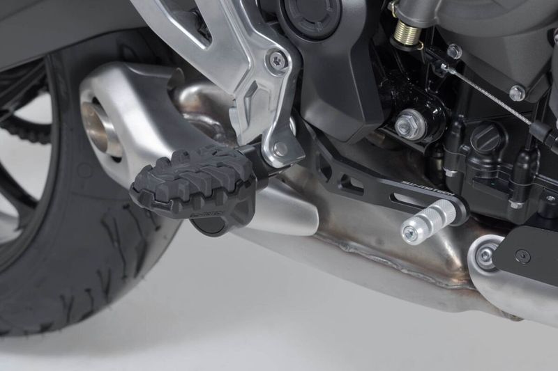 Fotstöd SW-Motech Evo svart Triumph Sport / TIGER SPORT 660 ABS 24-upp