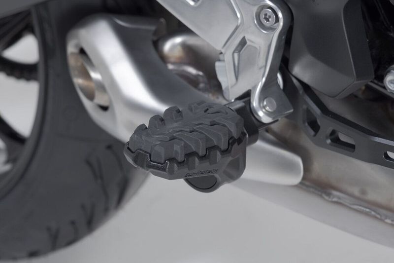 Fotstöd SW-Motech EVO silver Triumph Sport / TIGER SPORT 660 ABS 24-upp