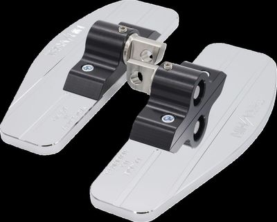 Fotplattor Thrashin Supply krom H-D 36-24