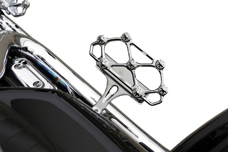 Fotplattor Arlen Ness diamond passagerare H-D 83-24 krom