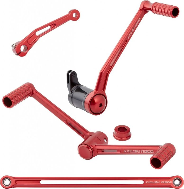 Fotreglage Arlen Ness SpeedLiner Heel/toe röd Touring 00-24, Trike 14-21