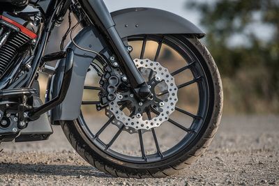 Bromsok fram Arlen Ness 6 11.8 11.5 höger Softail 15-26 svart