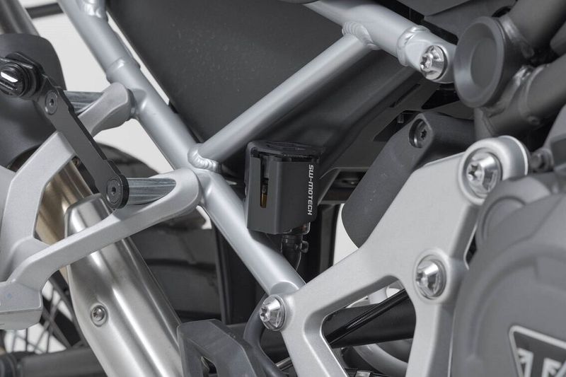 Skydd SW-Motech Brake Triumph 22-24