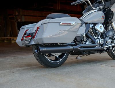 Avgassystem S&S 2 into-1 GNX 49 State Touring 17-upp svart