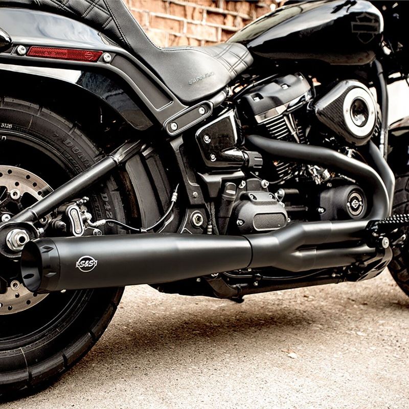 Avgassystem S&S 2 into-1 svart Softail 18-24