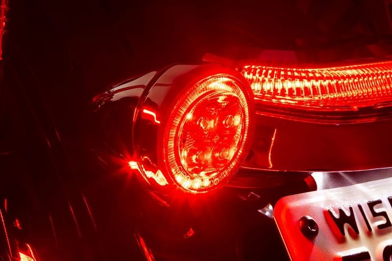 Insatser lampa bak Ciro Fang bak H-D 07-upp krom/röd