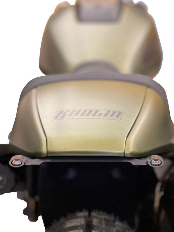 Ljusramp med baklykta/blinkers Kodlin svart RH1250S Sportster S 21-26 K68499