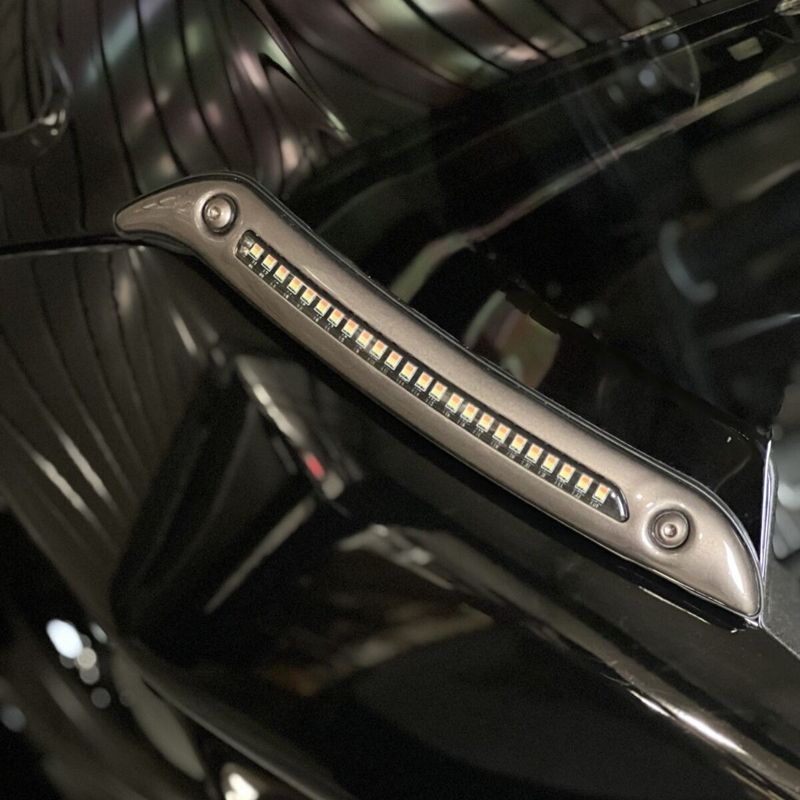 List vindruta Custom Dynamics Rider LED förare blank vit Softail 22-upp