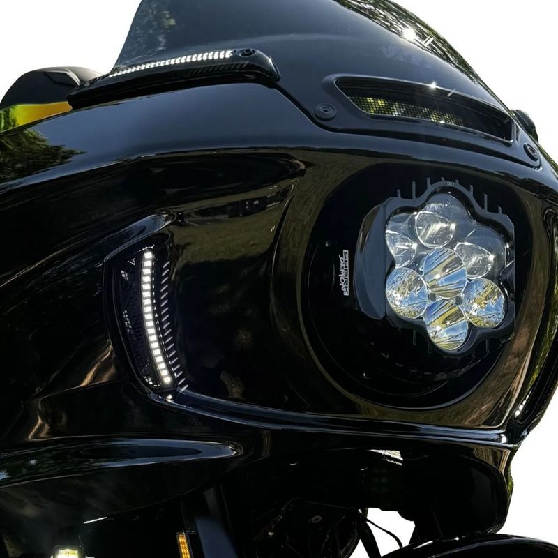 Lampor kåpventil ST-kåpa Custom Dynamics svart FXLRST Low Rider ST 117 22-26