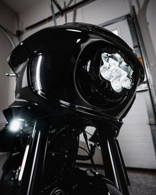 Lampor kåpventil ST-kåpa Custom Dynamics svart FXLRST Low Rider ST 117 22-26