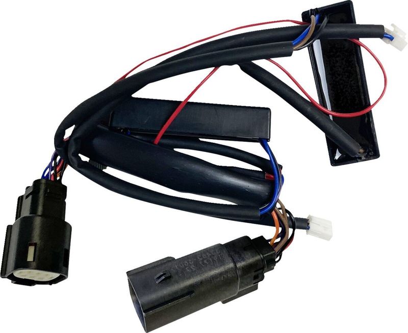 Adapter tillbehörsbelysning positions-/broms-/blinkersljus Custom Dynamics Touring 10-13