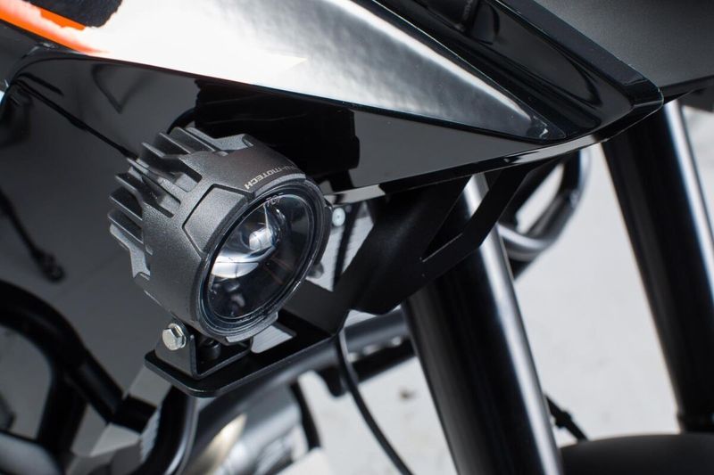Monteringssats lampa SW-Motech Ktm 13-18