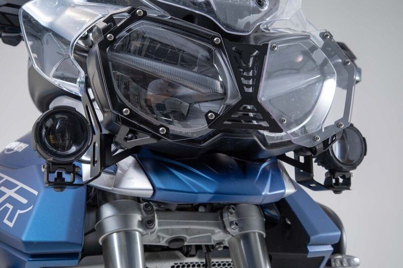 Monteringssats lampa SW-Motech Triumph 11-20