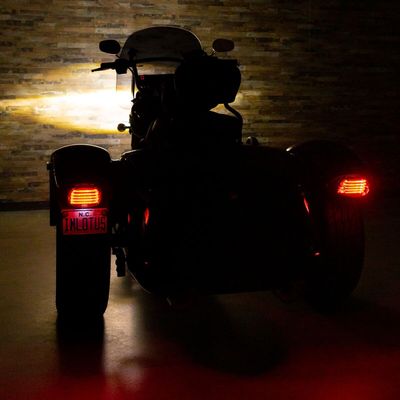 Baklykta Custom Dynamics ProBEAM Squareback LED rökfärgad H-D 88-24