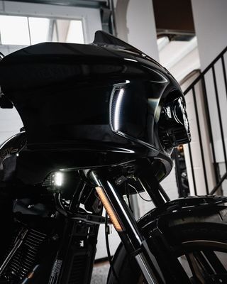 Blinkers fram Custom Dynamics Rider High-Performance LED förare fram Softail 22-upp