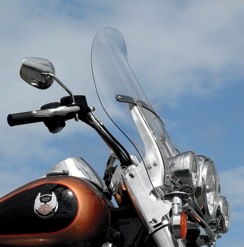 Vindruta Klock Werks Billboard Touring 94-24, Dyna 12-16 klar