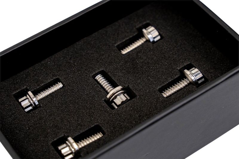 Derbylock bultar Trask Bitchin titan H-D 17-upp