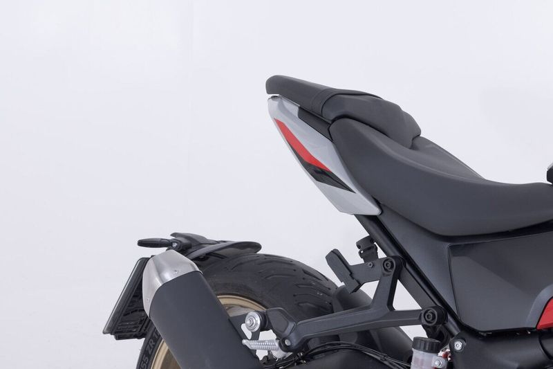 Sidoväskor SW-Motech BLAZE H EDGE Triumph TRIDENT 800 ABS 26-upp