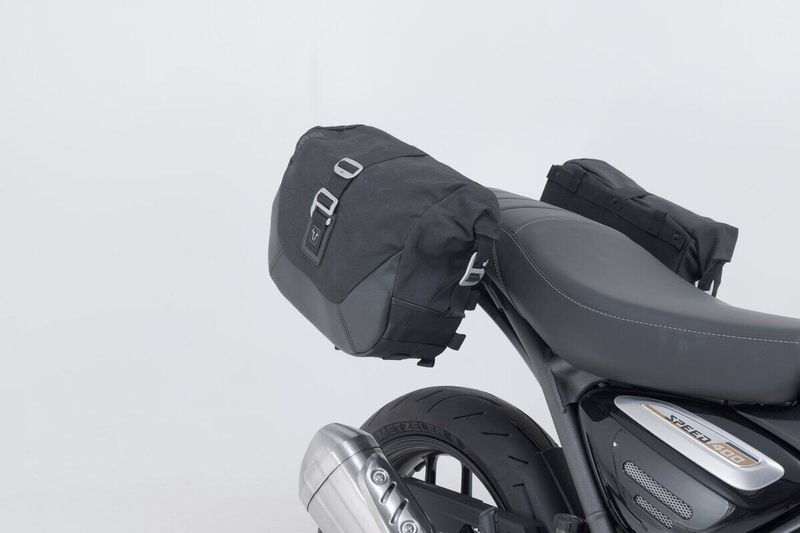 Väska SW-Motech Legend Gear LC1 LC Triumph SPEED 400 ABS 24-upp svart