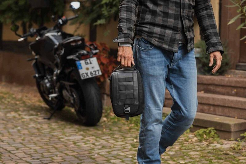 Tankväska SW-Motech Legend Gear LT4
