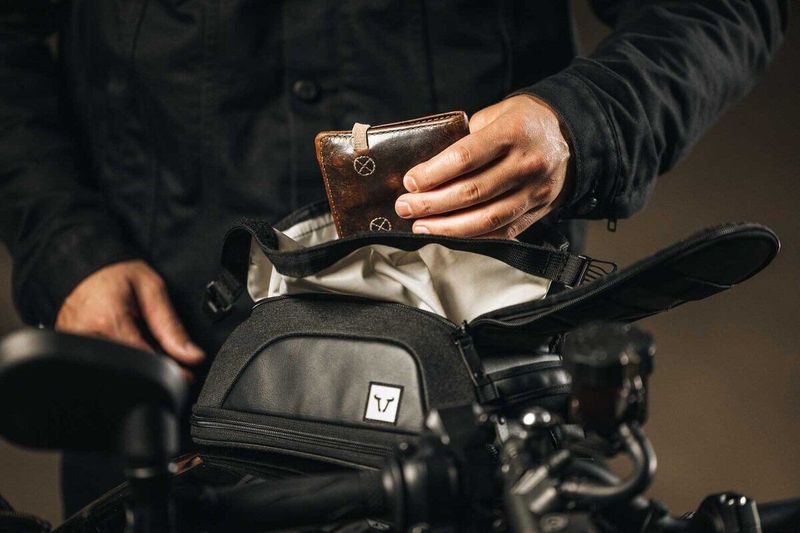 Tankväska SW-Motech Legend Gear LT3 Magnetic