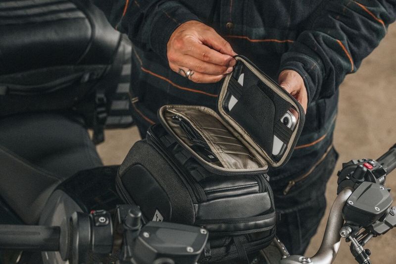 Väska SW-Motech Legend Smartphone LA11