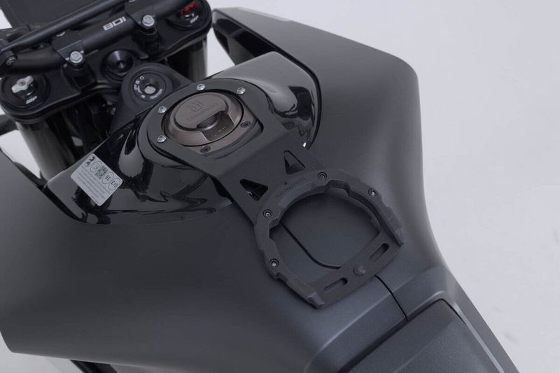 Tank SW-Motech Ring Husqvarna SVARTPILEN 801 ABS 24-upp