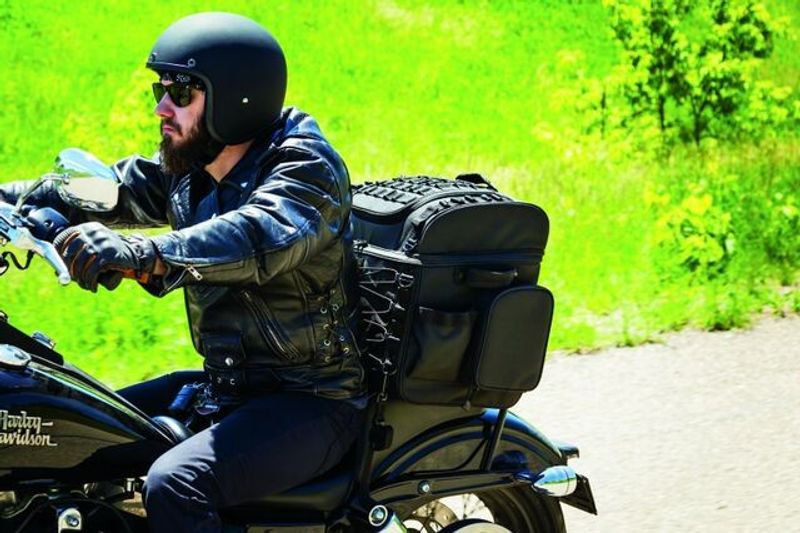 Väska Kuryakyn Momentum Vagabond