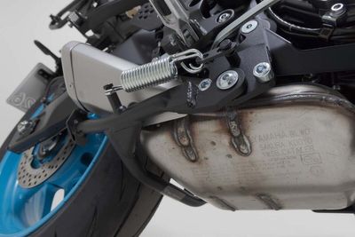 Mittstöd SW-Motech Yamaha Y-AMT / MT-07 ABS 24-upp