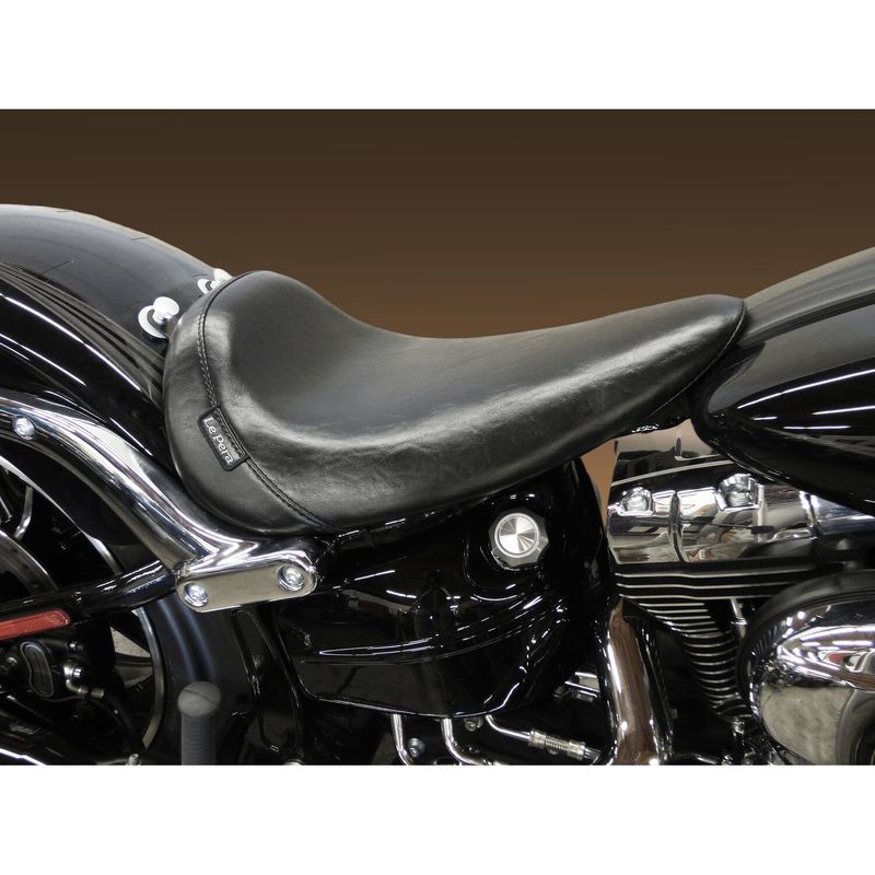 Solosadel Le Pera Bare Bones slät Softail FXSB Breakout 13-17