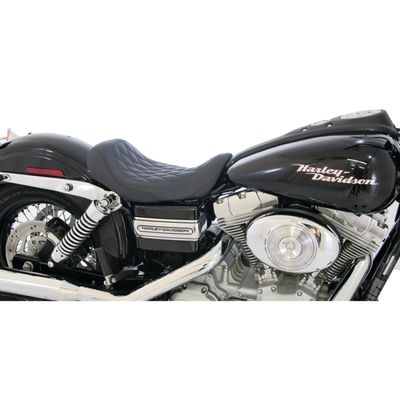 Solosadel Mustang Tripper bred svart diamond Dyna 06-17