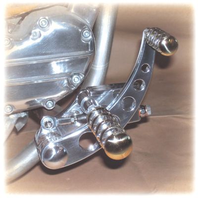 Framflyttade reglage Kustom Tech K-Tech FXST 86-99 polerad mässing