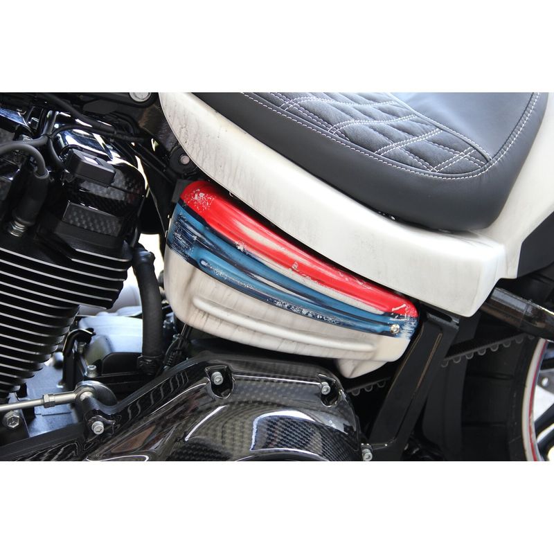 Sidokåpa Cult-Werk Racing blanksvart Softail with air ride systems