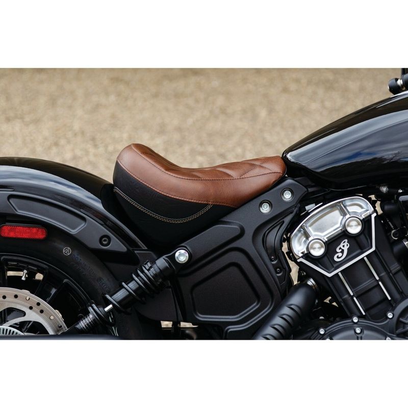 Solosadel Mustang Touring Indian Scout Bobber 18-22 brun