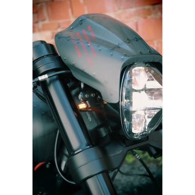 Fästen blinkers fram Cult-Werk svart Softail FXDRS 114 19-20
