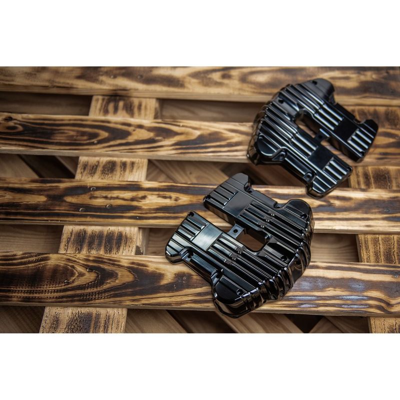 Ventilkåpor Rough Crafts svart Softail 18-25