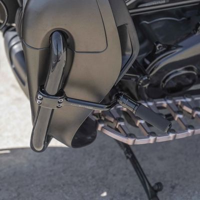 Fästen fotpinnar Arlen Ness 5/16-24 1-1/4" smidd svart 400-045